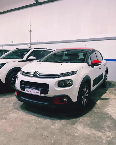 Citroën C3 1.2 Pure Tech 110 5v Shine Europa