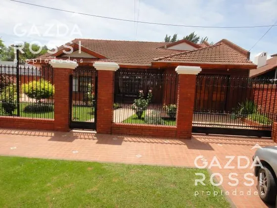 Casa En Glew