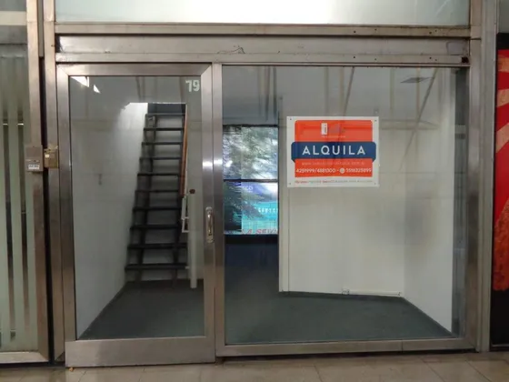 Centro - Oficina Externa, Amplia Y Luminosa Con 2 Privados Amplios Y Excelente Vista