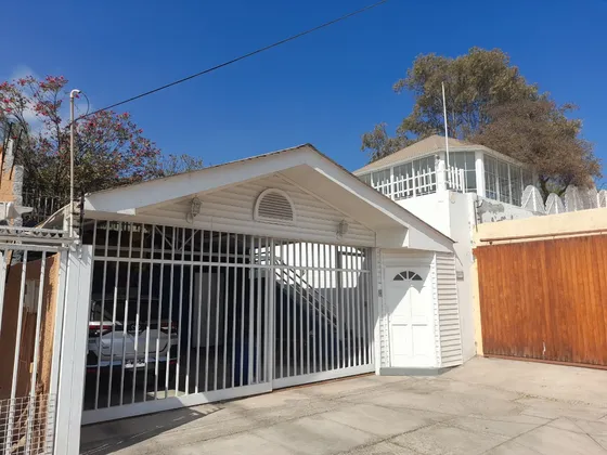 Id 38507, Cerro Rincones, Jardines Del Sur, Alto