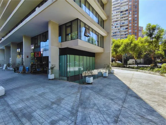 Arriendo Local Comercial 206m2 Las Condes Metro Manquehue.