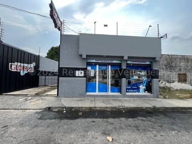En Venta Local Comercial Con Galpon En Barquisimeto 25-4256 Yc Barrio Nuevo