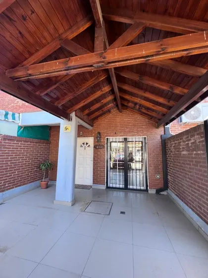 Venta | Hermoso Duplex En Ing. Pablo Nogués Con Patio