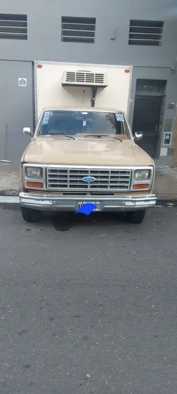 Ford F-100 Perkins 4
