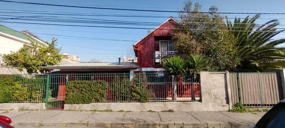 Oportunidad Rebajada Casa 5d 2b En Barrio Tranquilo En Ñuñoa