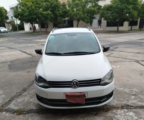 Volkswagen Suran 1.6 Trendline 11b