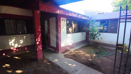 Venta De Casa En B° Antártida, Luzuriaga, Maipú