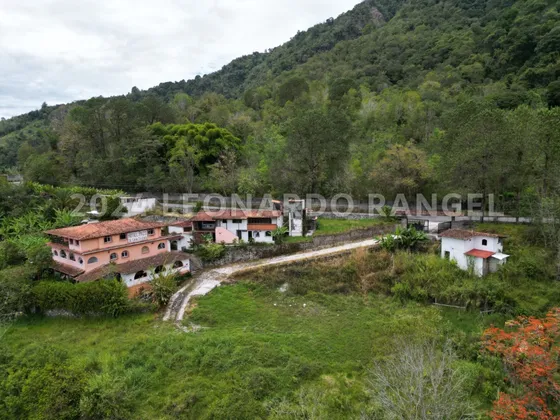   Se Vende Esta Propiedad Turística Con 11.3 Hectáreas En Jaji, Mérida.