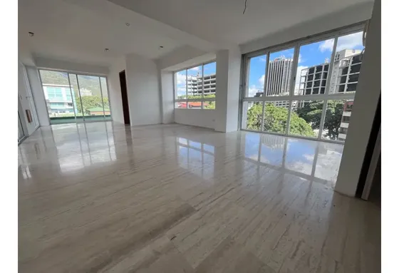 Se Vende Penthouse 550m2 2h+s/3.5b/5pe La Castellana