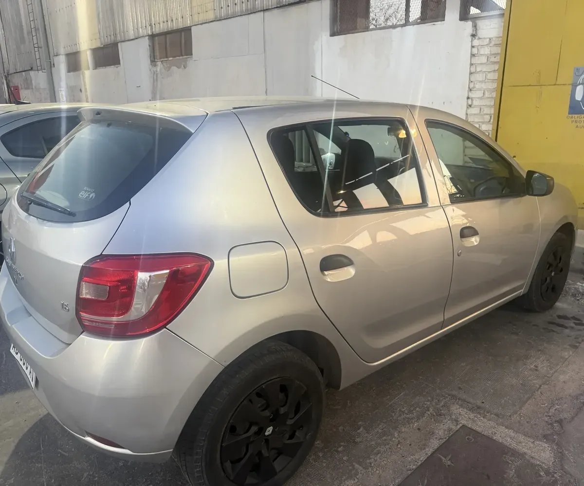 Renault Sandero 1.6 Authentique 90cv Nac