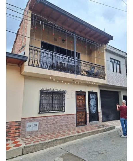 Venta Casa Betania Segundo Piso Cerca Al Parque ¡oportunidad Amoblada!