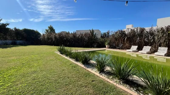 Casa En Venta De 3 Dormitorios En Funes - Barrio San Sebastián