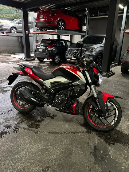 Dominar Bajaj D250 Con 6mil Kilometros