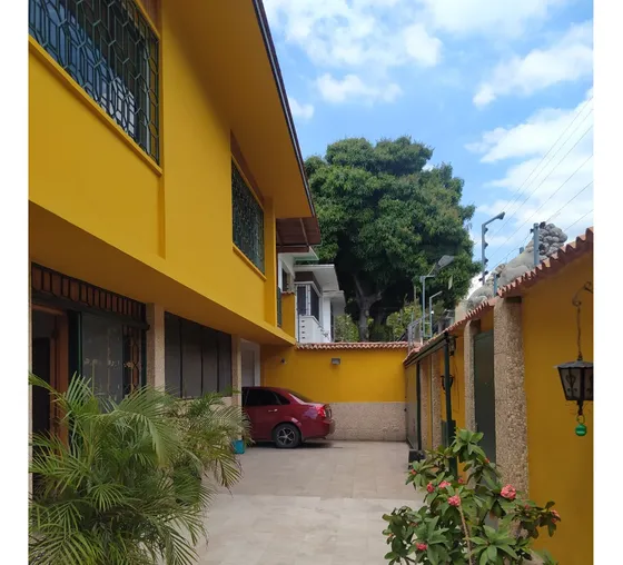 Venta De Hermosa Y Amplia Casa !!!