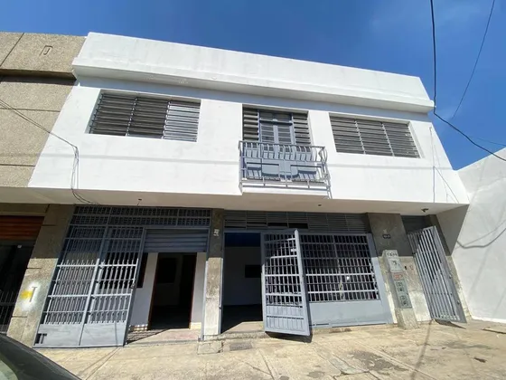 Lucrecia Escorcha Vende Edificio Comercial Av Urdaneta Valencia Cód 263703