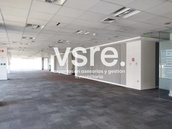 Oficina Habilitada En Planta Libre A+ - Nueva Las Condes