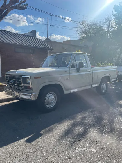 Ford F-100 3.6