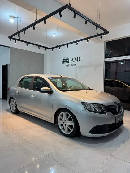 Renault Logan 1.6 Expression Hi-power 4p
