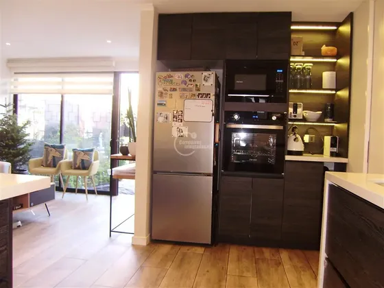 Casa En Venta De 2 Dorm. En Las Condes.toda Remodelada.