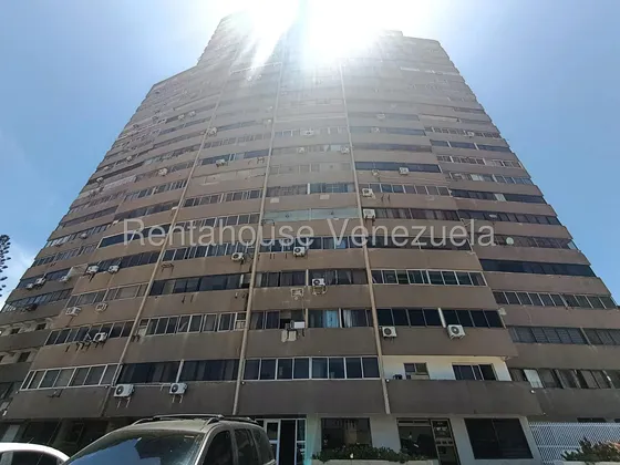 Apartamento Monoambiente En La Avenida 4 De Mayo, Porlamar. Yp
