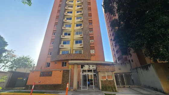 Alquiler Apartamento En Urb. Las Chimeneas Valencia (mv)