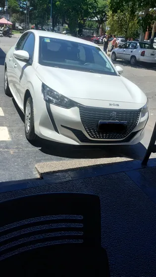 Peugeot 208 1.6 Like Pack