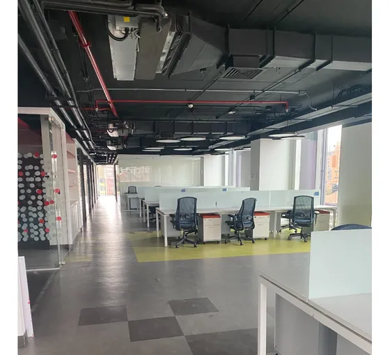 Excelente Oficina Ubicada En Las Condes