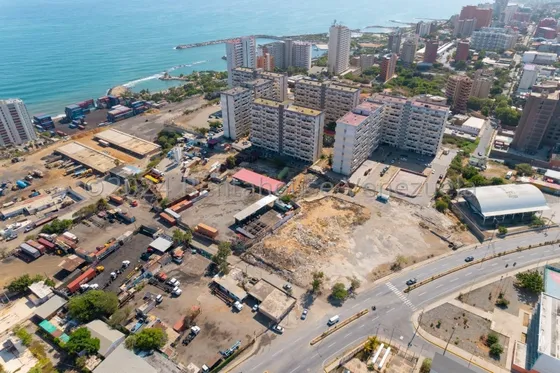 Terreno En Venta En Playa Grande 