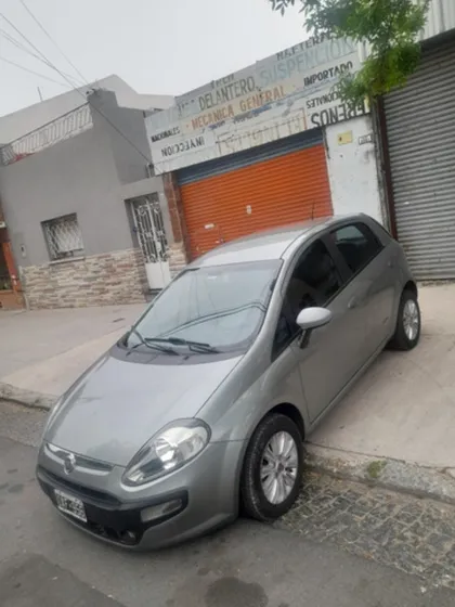 Fiat Punto 1.4 Attractive C/radio Integrada