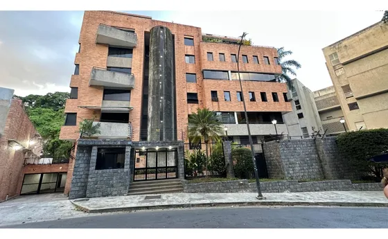 Se Alquila Apto 70m² 1h+s/1.5b+s/2p Las Mercedes 