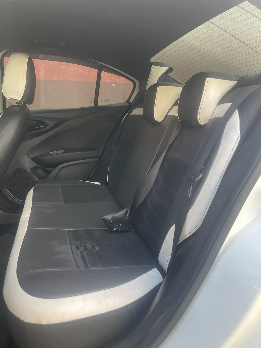 Fiat Cronos 2022 1.3 Drive S-design Flex 4p — foto 8
