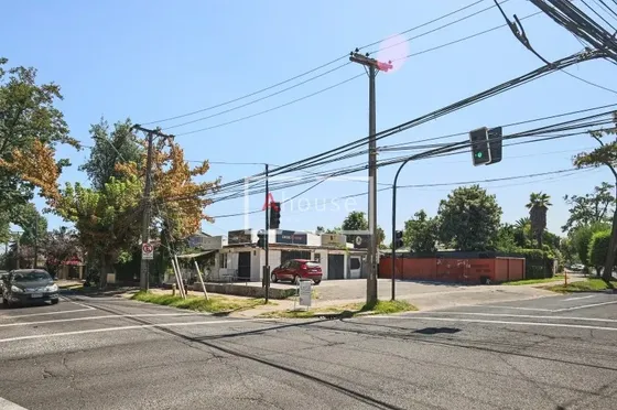 Locales Comerciales Con Gran Potencial En La Reina