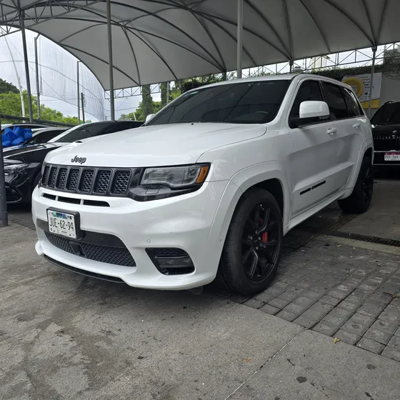 Jeep Grand Cherokee 6.4 Srt-8 At