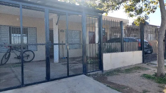 Casa A La Venta En Marvinas Argentinas Sobre Importante Avenida. Ca188a