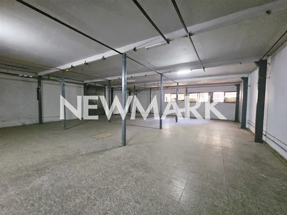 ¡amplio Local Comercial En Zona De Alto Tránsito!