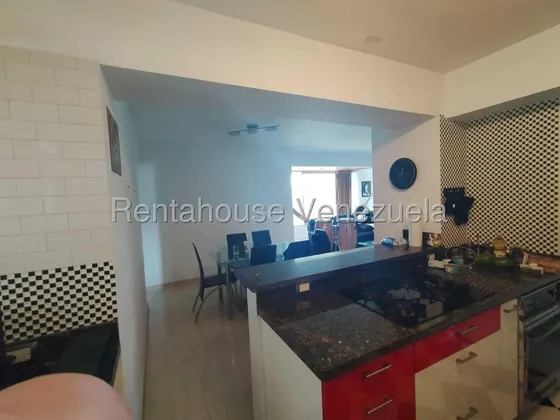 Apartamento En Alquiler En Los Dos Caminos Mls 25-21593 Yf