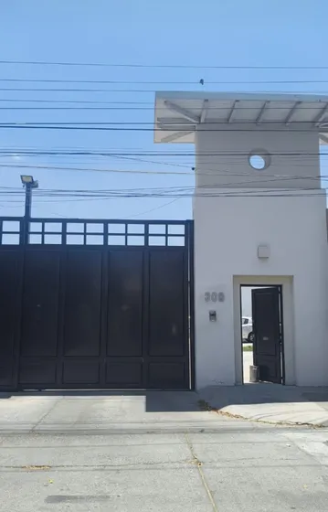 Se Renta Casa Melitón Baldera Celaya