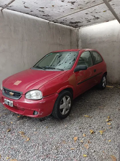 Chevrolet Corsa Classic 1.6 Gls 3p