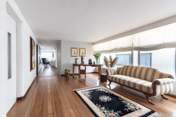 Apartamento En Venta En El Chicó. Cod V4027