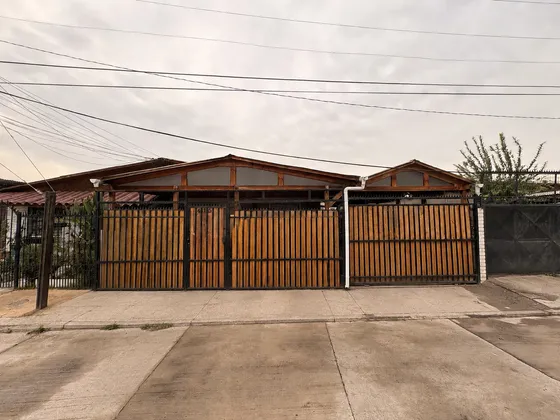 Casa Ampliada En Villa La Arboleda, Cerrillos.