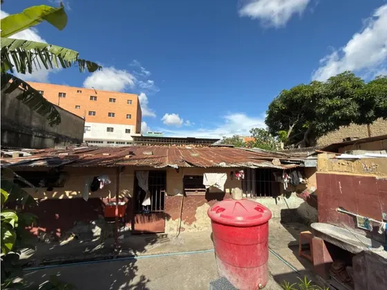Casa En Venta En Barquisimeto Zona Centro Cdg 10105101