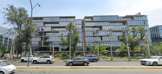 Arriendo Locales Comerciales En Av. La Dehesa