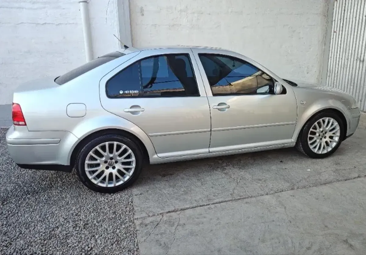 Volkswagen Bora 2.0 Trendline 115cv