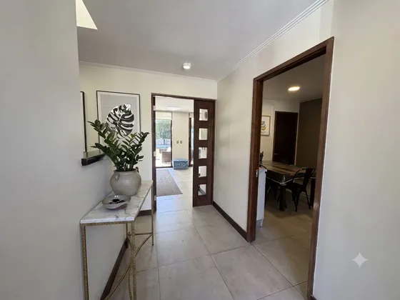 Exclusiva Casa Arriendo | Piscina, Quincho Y Seguridad 24/7