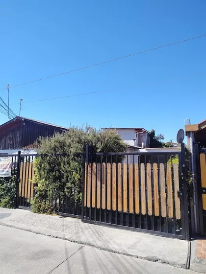 Casa En Venta De 3 Dorm.&#43; Dp Interior En Maipú