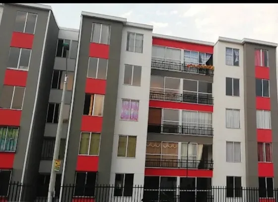 Venta Apartamento Unidad Residencial Algarrobo