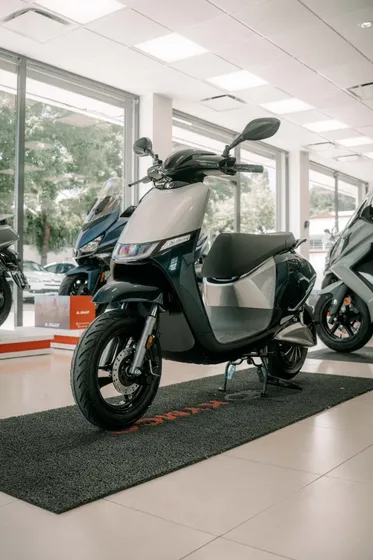 Scooter Eléctrico Kymco I-onex 0km 2025 - Resonancias Motos