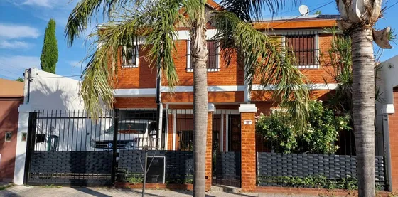 Casa 5 Amb En Venta En Palomar Oportunidad