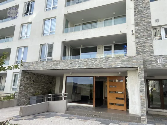 En Venta Cómodo Y Moderno Departamento En Valdivia.