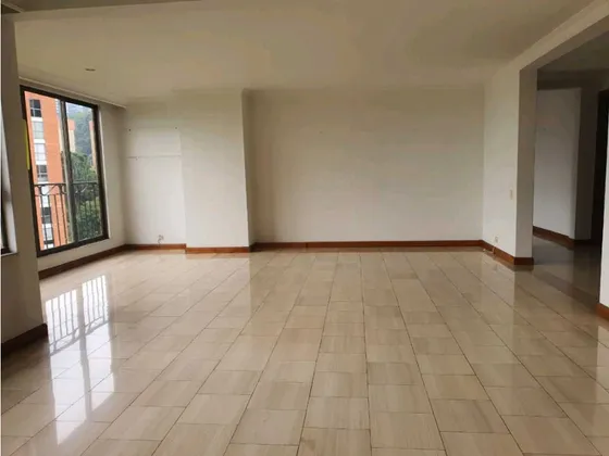 Apartamento En Venta En El Poblado Sector Castropol, Medellín